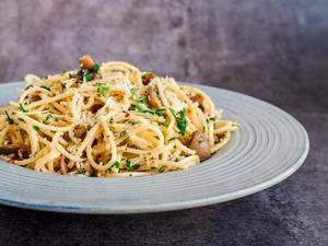 Mushroom Aglio Olio Pasta