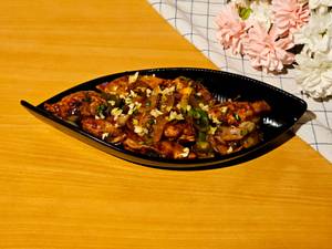 Chicken butter garlic momos
