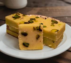 Khoya pista barfi
