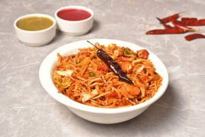 Schezwan Chicken Noodles