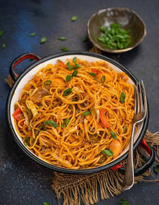 Veg Hakka Noodles