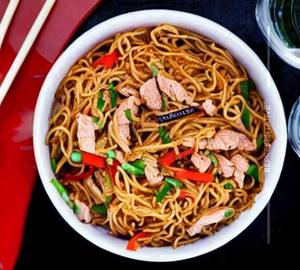 Chicken Schezwan Noodles 
