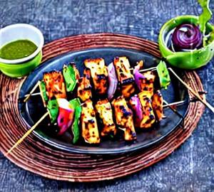 Achari paneer tikka