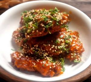 Chicken Wings In Sesame Chilli Honey