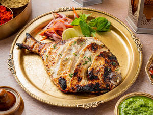 Pomfret Lasooni Tandoori (1 Pieces)