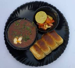 Special pav bhaji +Jumbo dabeli + Idali