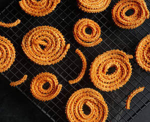 Butter Masala Chakli - 100 Gms