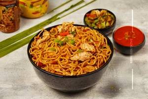 Schezwan Chicken Noodles