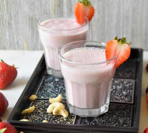 Strawberry cashew