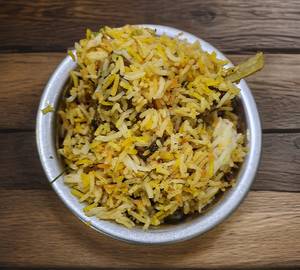 Mutton Biryani 1, Chicken Kadi Kabab 1, Hot Gulab Jamun 2