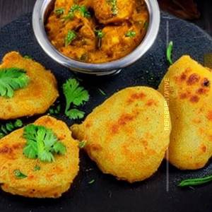 Rasedar Aloo Ki Sabji Poori Wali