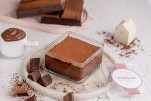 Dutch Chocolate Dream Cake Small