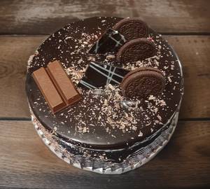 Kitkat Cake
