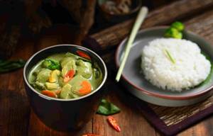 Thai Green Curry Served With Jasmine Rice