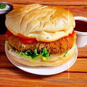 Cheesy juicy chicken momo burger