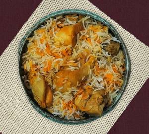 Chicken biryani half [2 pieces]