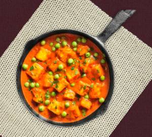 Matar paneer (6 piece)