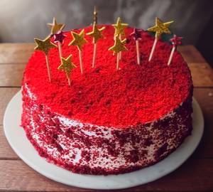 Eggless Red velvet cake