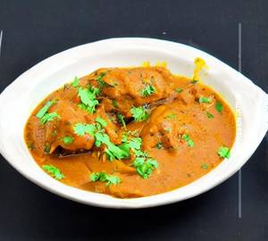 Boneless chicken curry