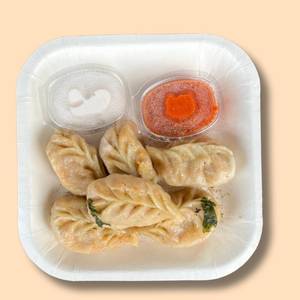Veg Steamed Momos [6 Pieces]