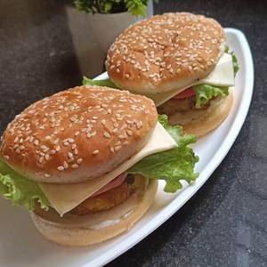 Cheese Aloo Tikki Burger