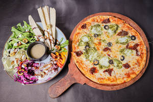 Pepito Pizza & Turkish Fattoush Salad