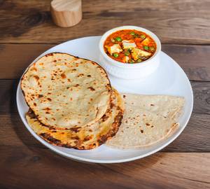 Matar Paneer 250Ml With 2 butter Tawa Roti 