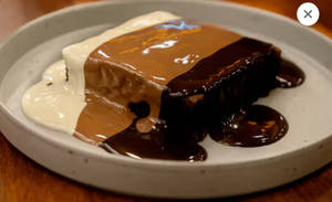 TRIPLE CHOCOLATE BROWNIE ( Eggless) (s)