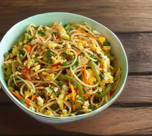 Schezwan egg noodles