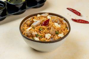 Schezwan Chicken Fried Rice