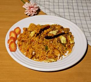 Chicken chilli garlic noodles