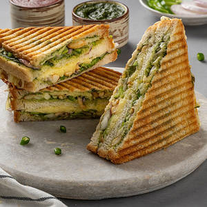 Chilli Cheese Garlic Sandwich