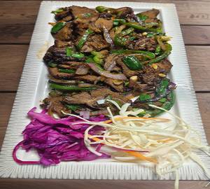 Slice Beef With Green Spring Onion