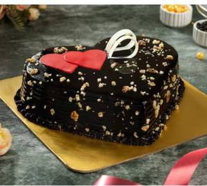 Chocolate walnut heart shape cake