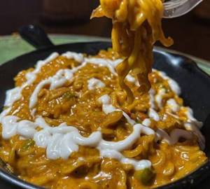Cheese tandoori maggi