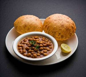 Delicious Chole With 2 Bhature