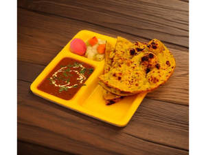Dal Makhani With 2 Missi Roti