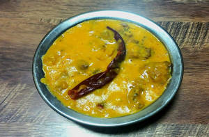 Kadi Pakoda