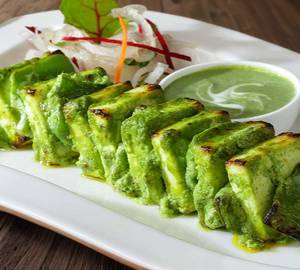 Hyderabadi Paneer Tikka        