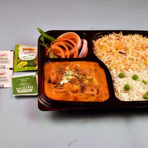 Butter Chicken Boneless (1pc) With Choice Of Rice