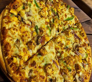 Veggie With Corn Pizza