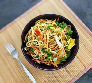 Chilli Garlic Egg Noodles [650 G]