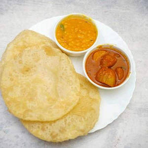 Luchi (3pcs) + Cholar Dal + Aloo Dum