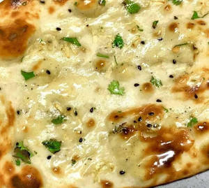 Veg Stuffed Naan