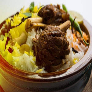 Hyderabadi Mutton Dum Biryani (serves 1)