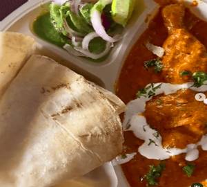 Butter Chicken + 2 Rumaili (Combo)