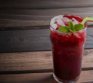Kala Khatta Mint Mojito