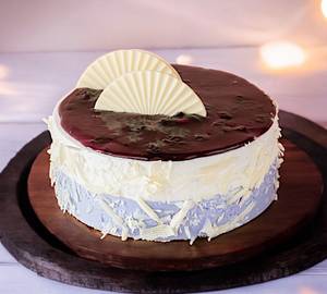 Elegant Blueberry Cake