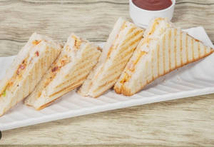 Mixed Vegetable Paneer Sandwich