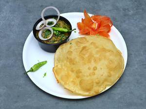 Chole Bhature Combo